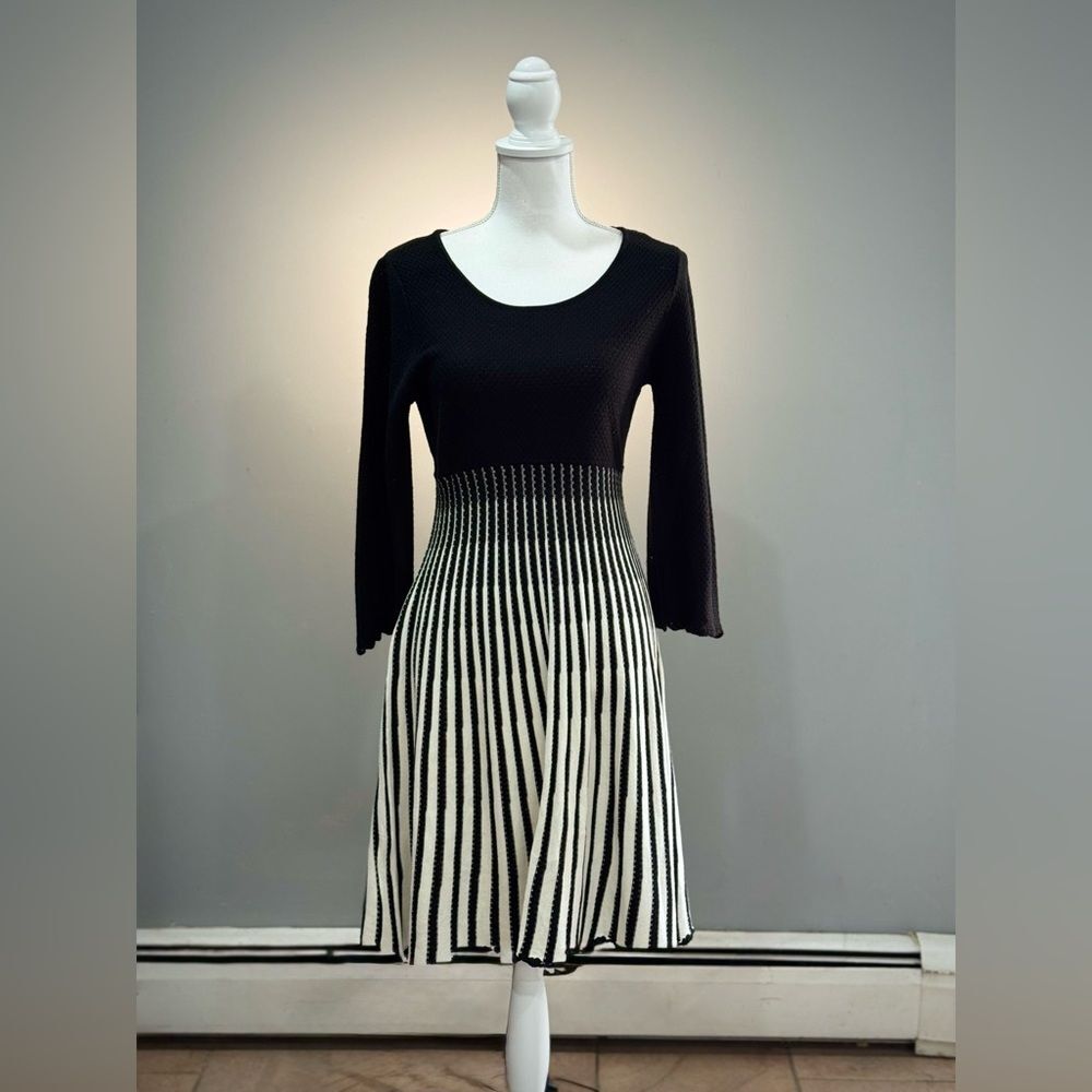 Sale! B/W Calvin Klein Striped Dress Size M EUC